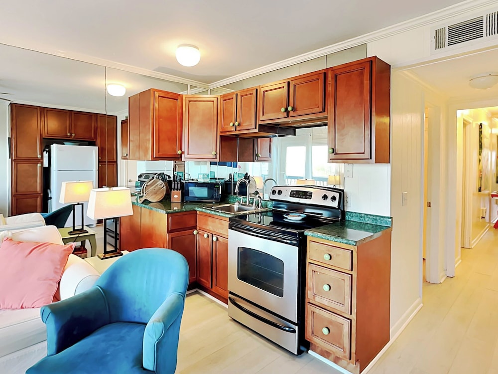 Beach Racquet A117 by Tybee Vacation Rentals