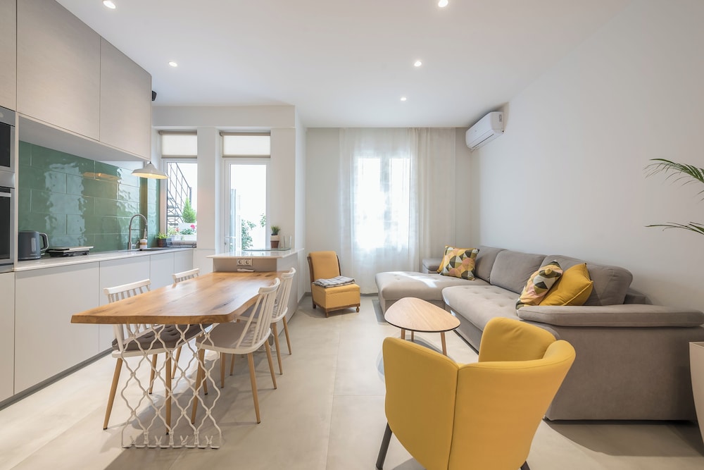 Stunning Design 1BR Secret Garden