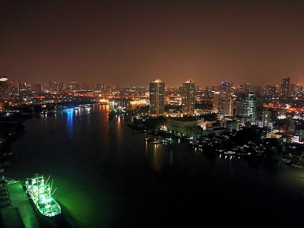 Riverview Condo Near Icon Siam Hi Speed Internet