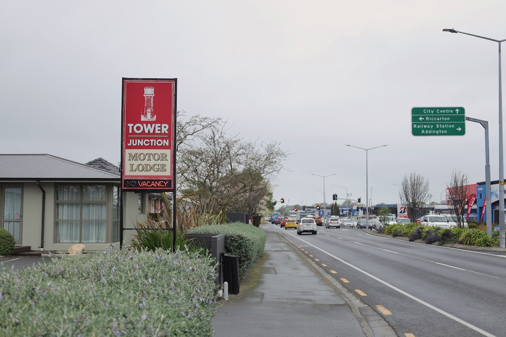 Tower Junction Motor Lodge