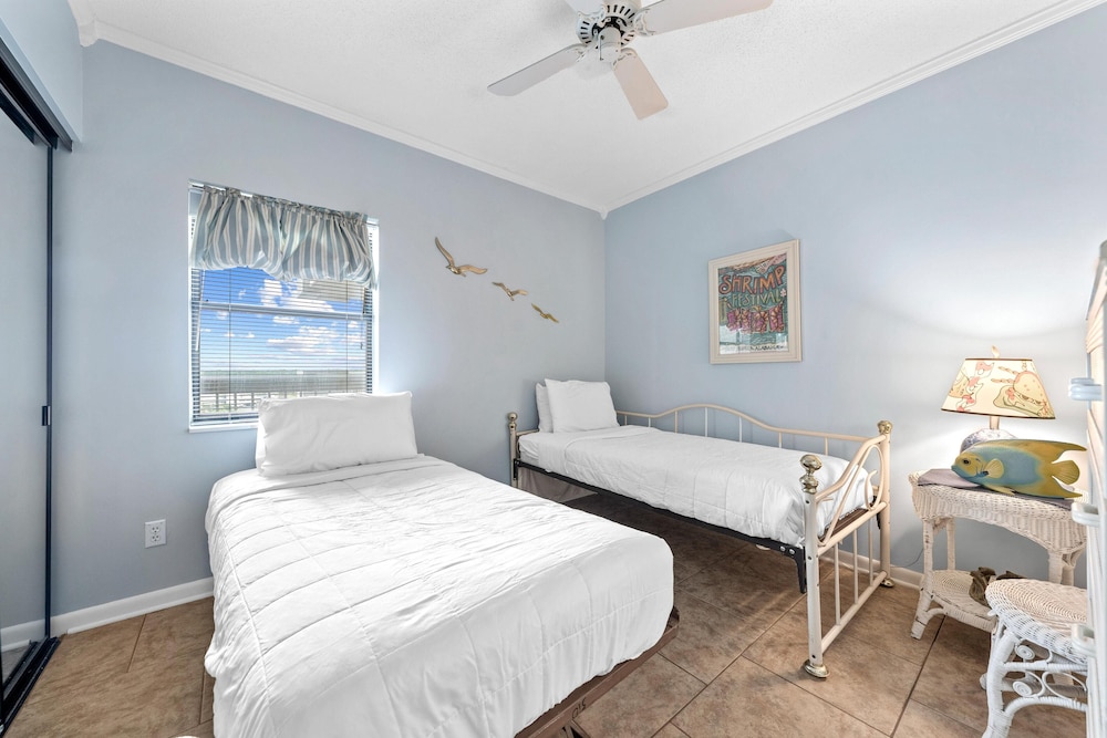 Romar Place 705