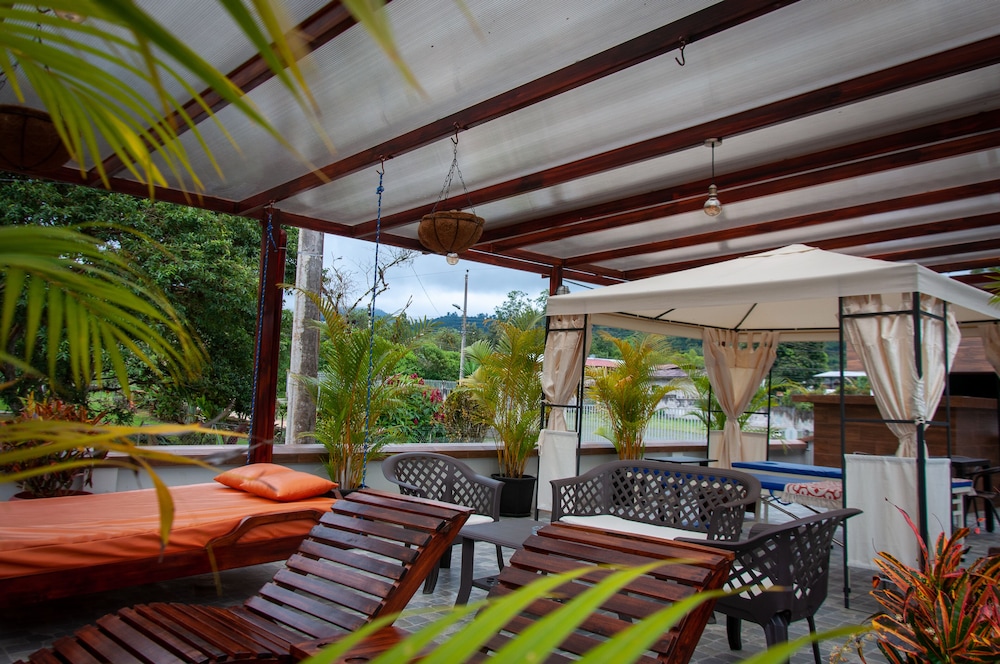Toucan Platinum Suites Aparthotel view 5