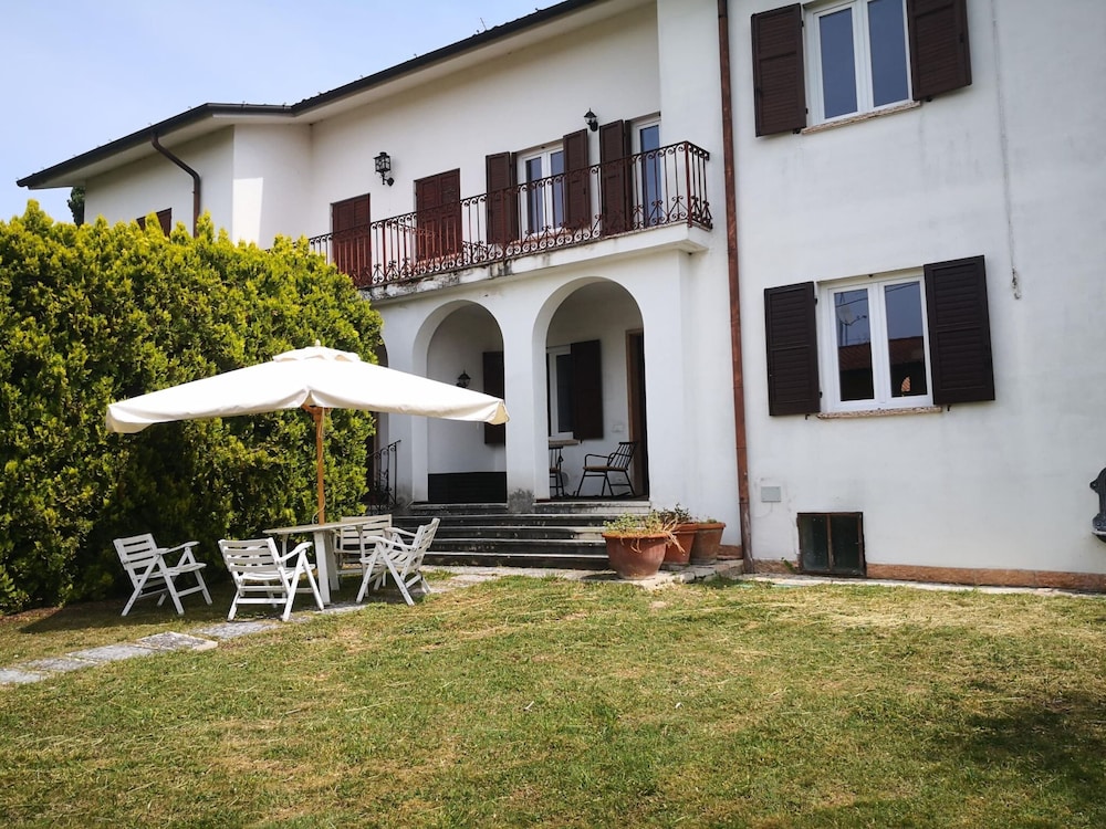Snug Holiday Home near Lazise & Lake Garda with Olive Garden photo 4