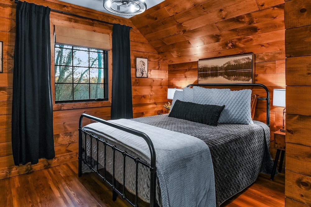 Pearl's Mountain Retreat 3 Bedroom Cabin