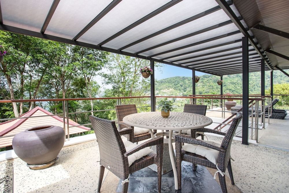 Grand Ocean View 5BR Pool Villa Kalim 5 view 5
