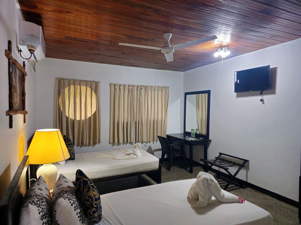 Udawalawe Safari VIllage By Plateeno