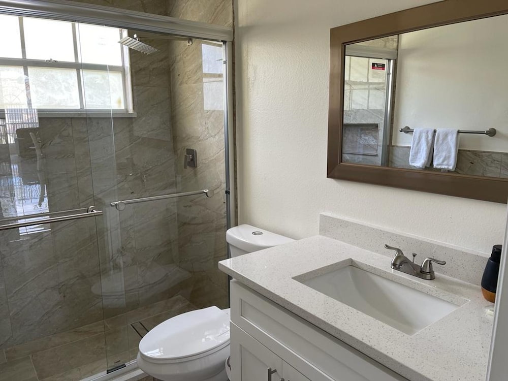 Grand Luxury 3BR Penthouse Near Disney Parks 2