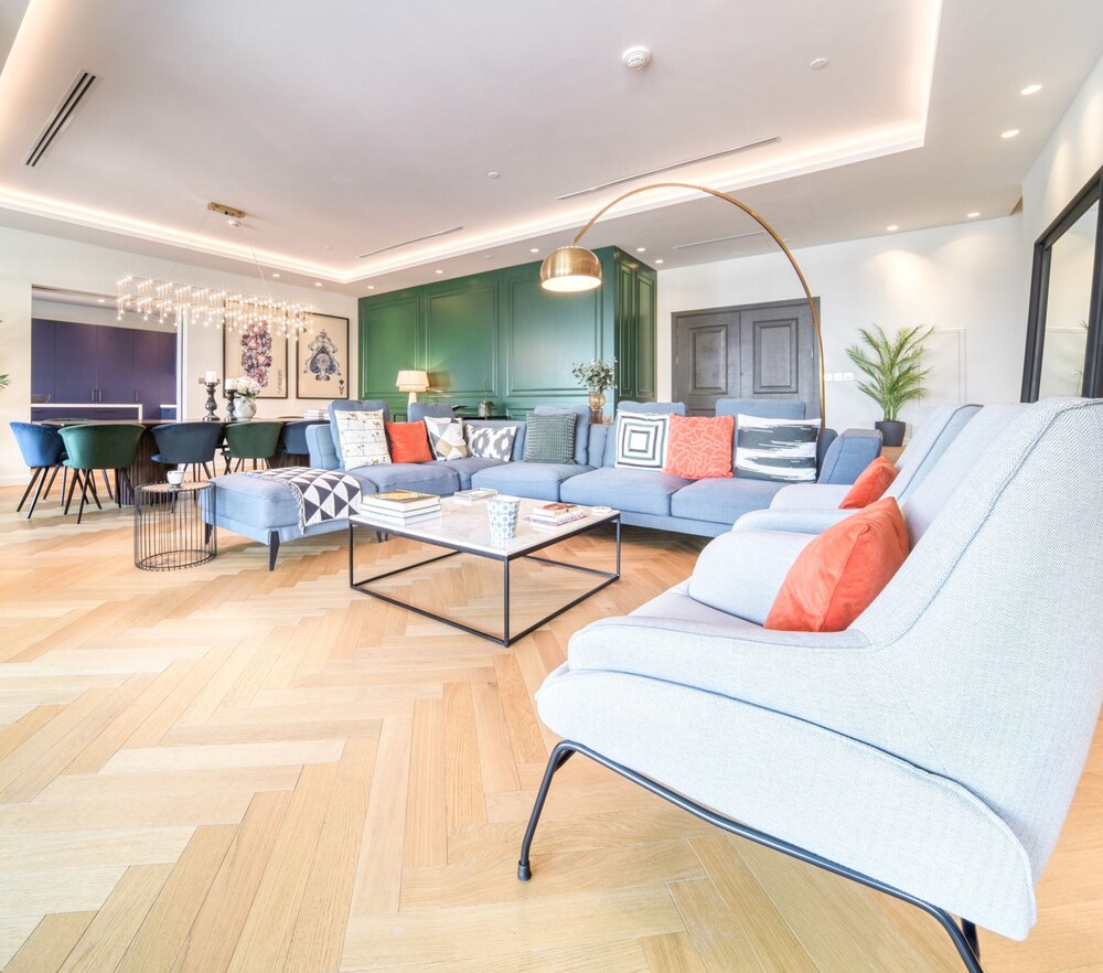 Modern 3BR Palm Penthouse w Private Plunge Pool