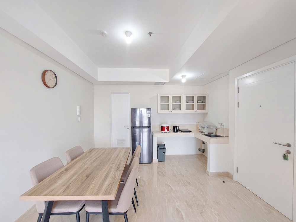 Serene And Comfort Living 3Br At Podomoro City Deli Medan Apartment