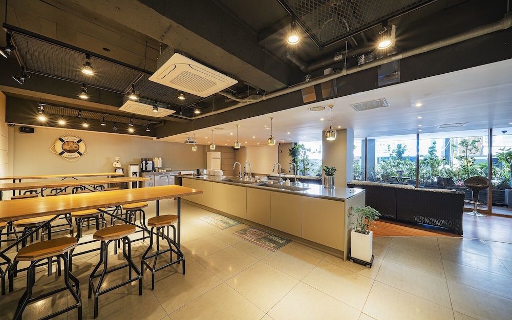 Jamsil Hostel Bene view 2
