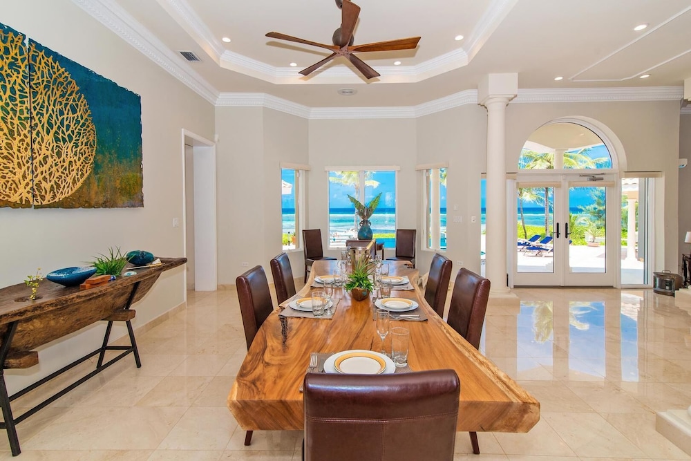 Blue Water Villa