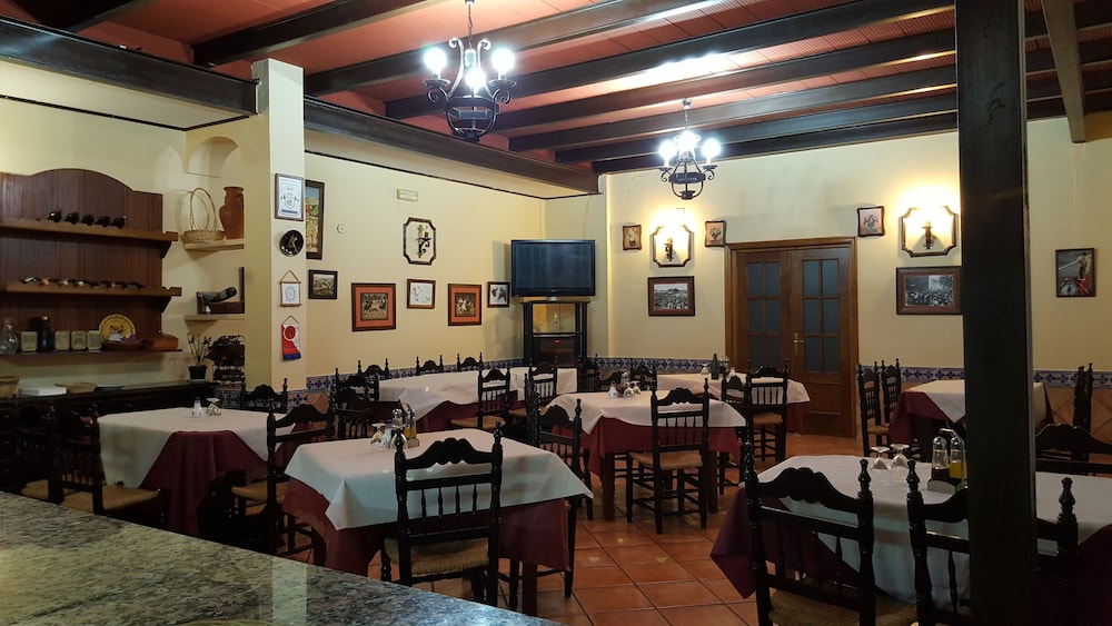 Hostal Restaurante el Lirio