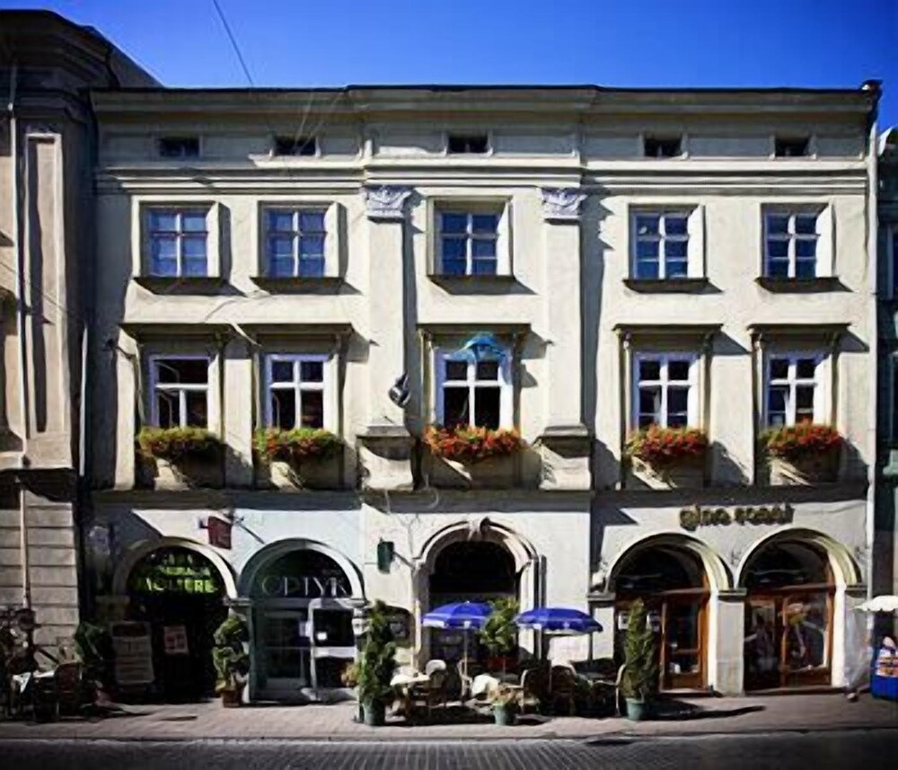 Hotel Flamingo Hostel - Image 1