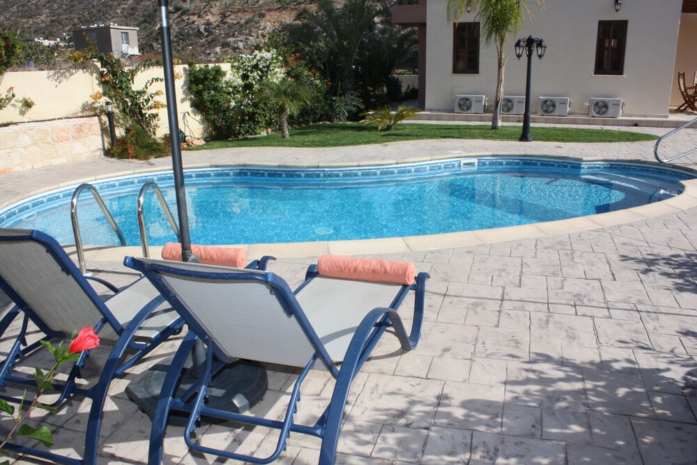 Vineland Bay Villas