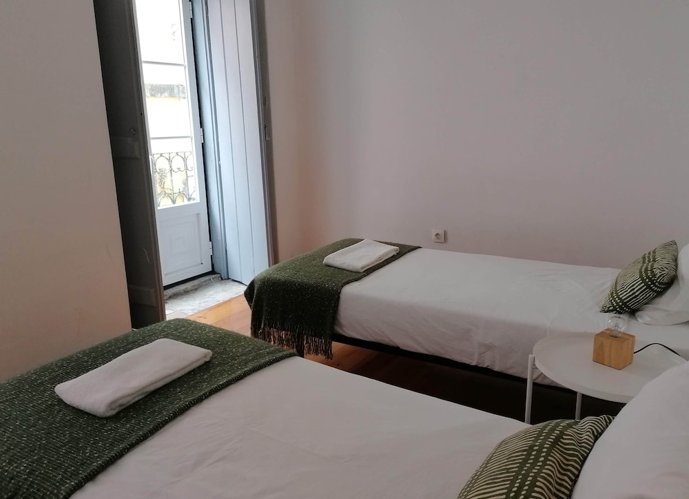 Apartment With Yard in Alfama view 5