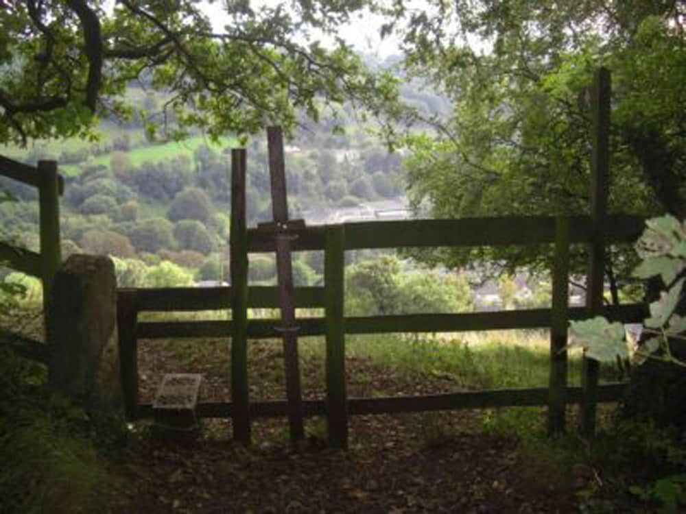 Stroud Vacations - Cotswolds Valleys Accommodation Springfl - Property Image 6