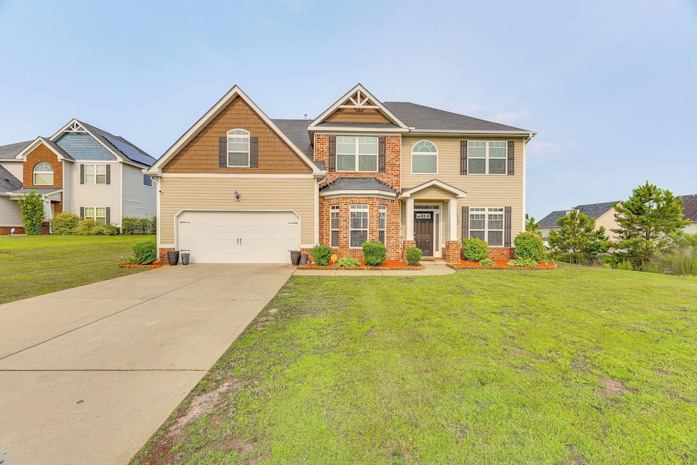 Spacious Family Home w/ Patio in Graniteville!
