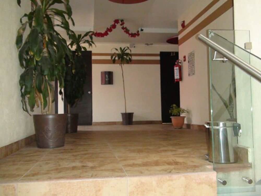 Hotel & Villas 7