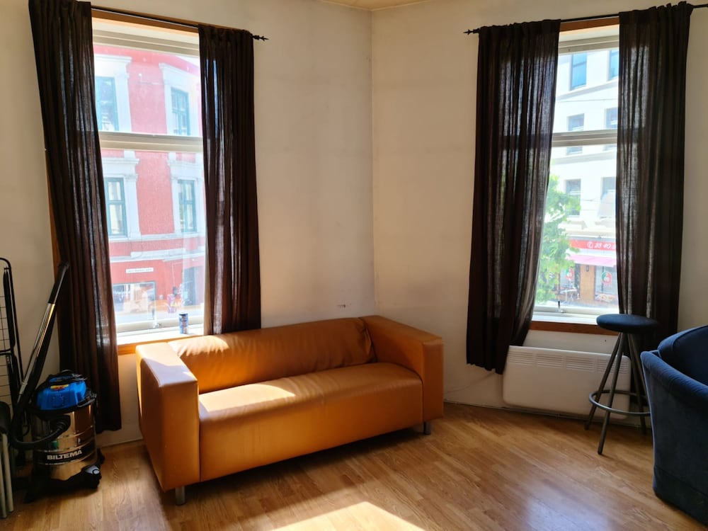 T13 Small Room