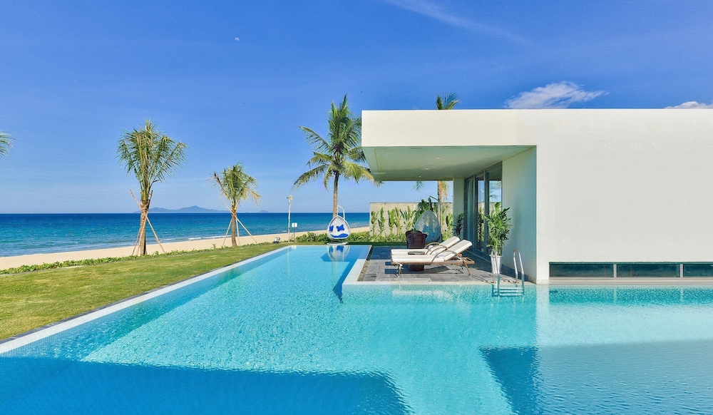Ocean Villas Beach Resort