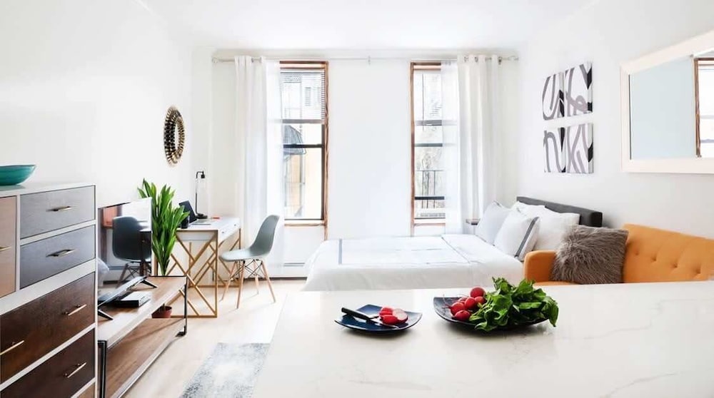 1597 New York Apt