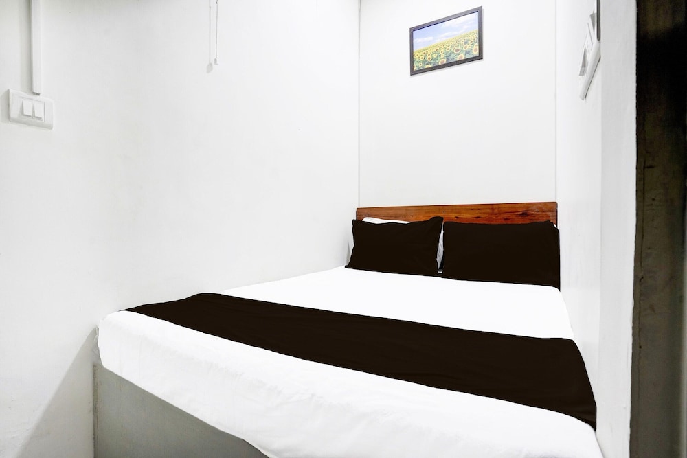 Super Hotel O BKC Santacruz East