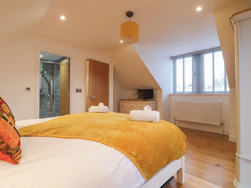 Oakwood Lodge