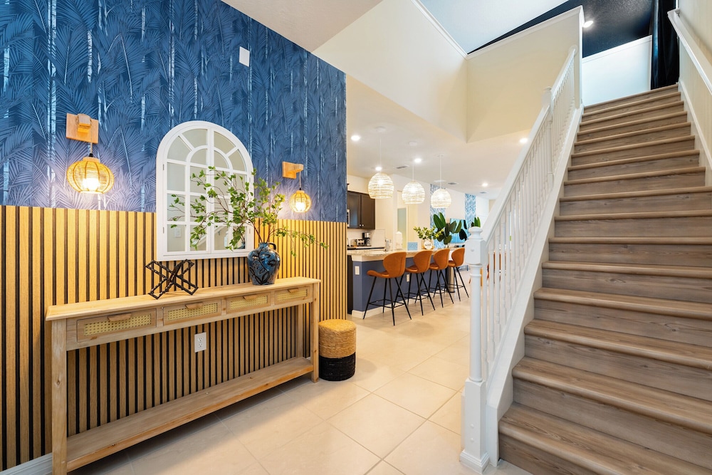 Dazzling New 7BR Villa  Disney Theme Rms