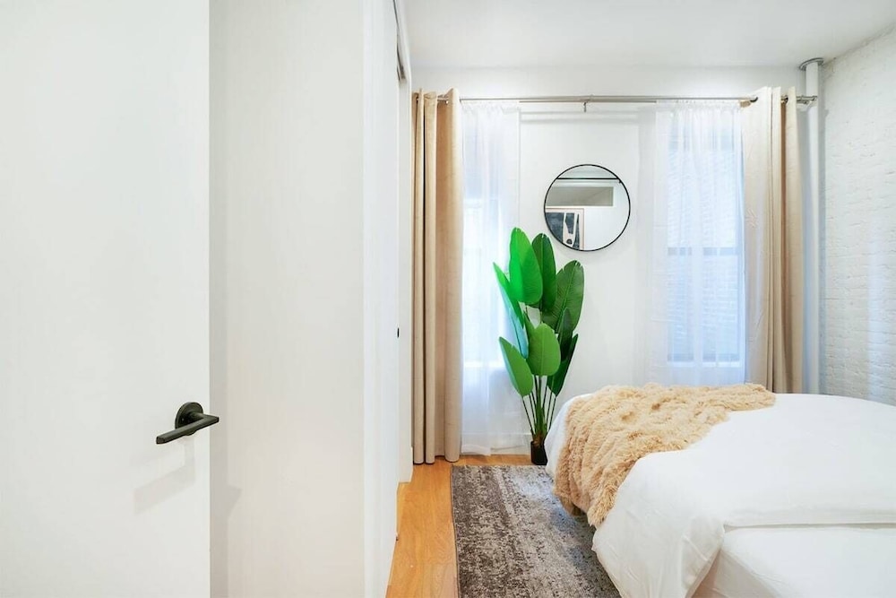 1288 UES Apartments