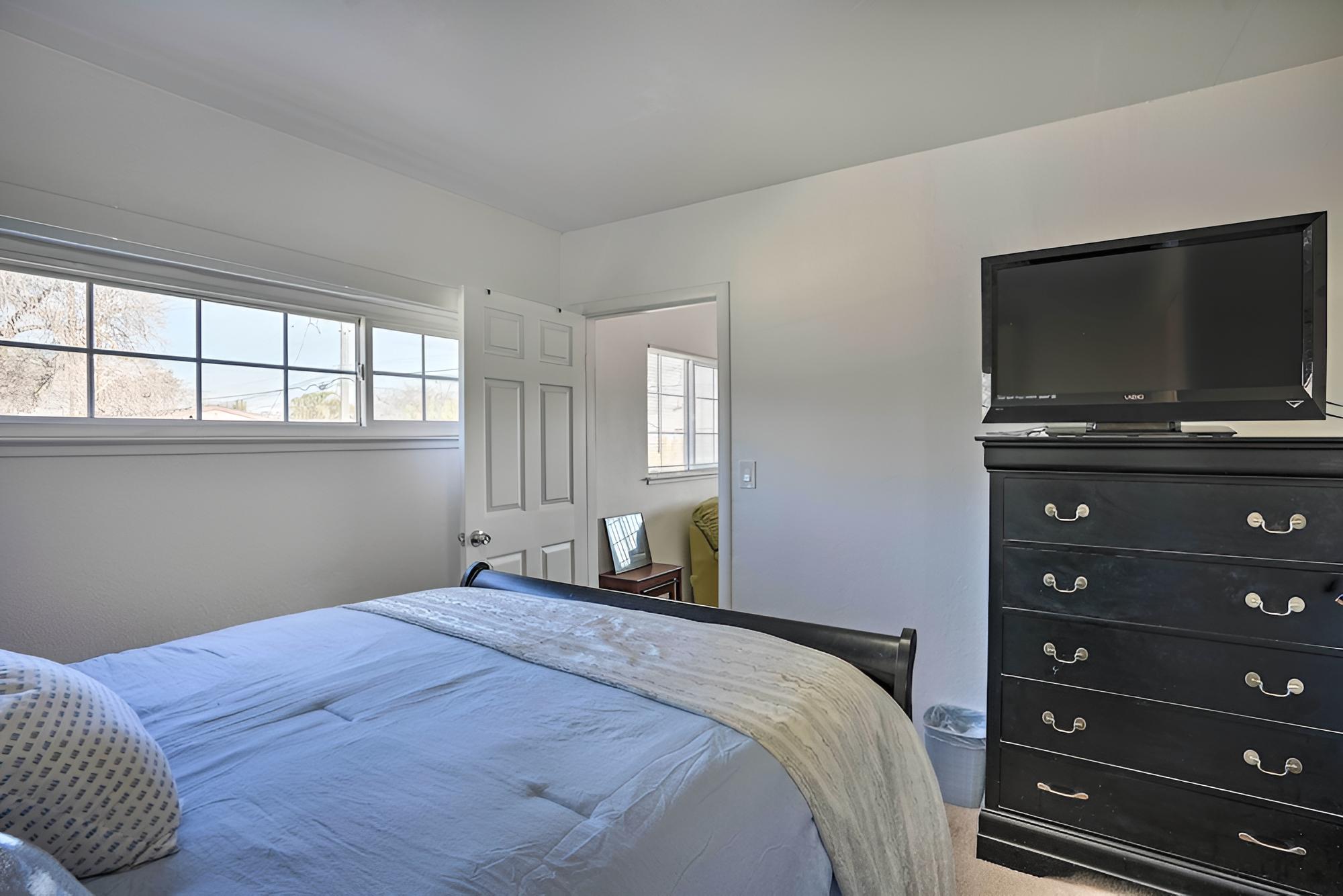 Berkeley Townhome ~ 12 Mi to Downtown SF! view 3