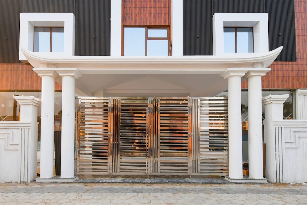 Luxury Stays Near Sea Beach and Jagannath Temple