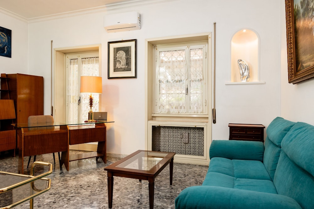 La Casa Dell Artista