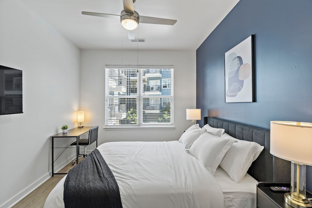 ROVE LIVING/KB - Midtown205