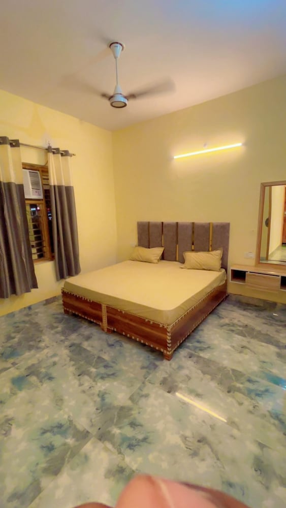 Maharaja Hotel and Dhaba