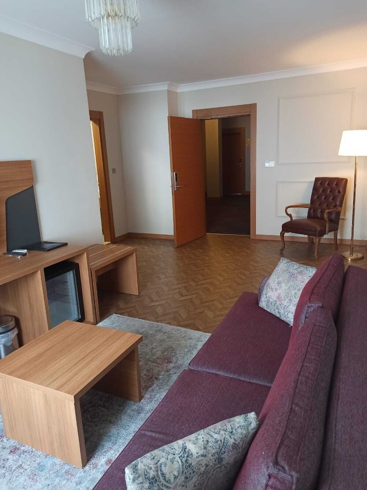 Ak Life Otel & Suit - Image 35