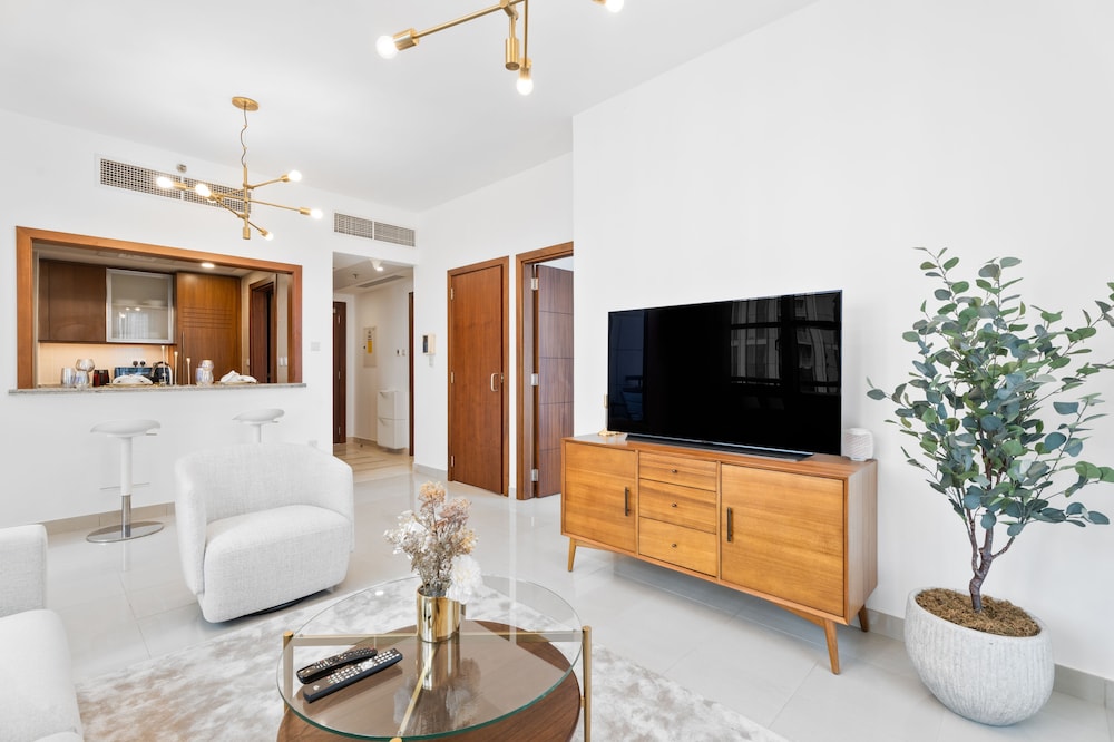 Nasma Luxury Stays - Standpoint Tower A
