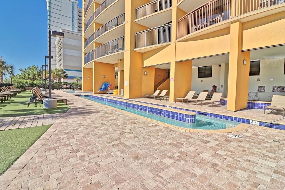 Anderson Ocean Club 914 1 Bedroom Condo