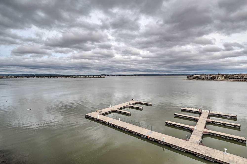 Lake LBJ Condo w/ Private Balcony, Lake Views - Property Image 6