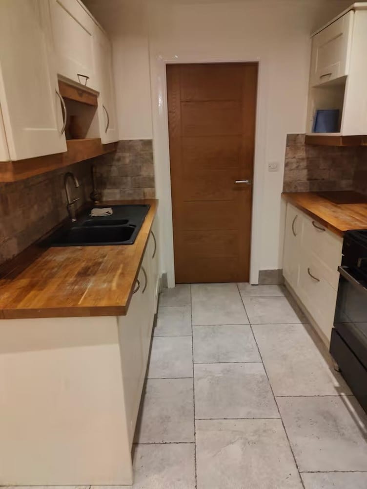 4 Guests - Bbq - Parking - Garden