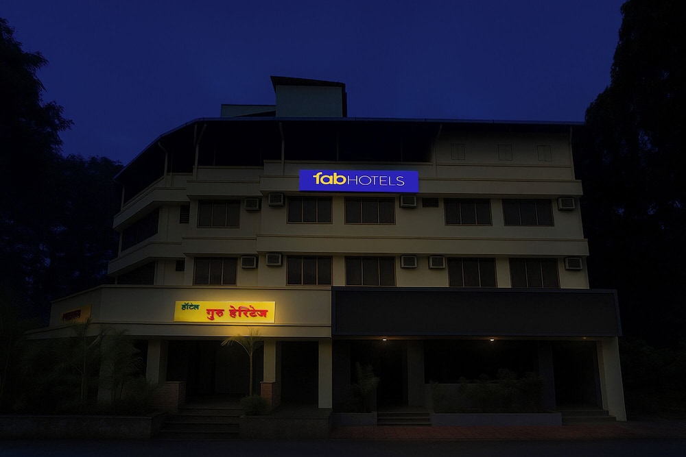 Fabhotel Guru Heritage