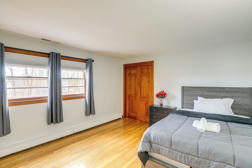 Peek-a-boo Lake Views & Yard: Windham Home