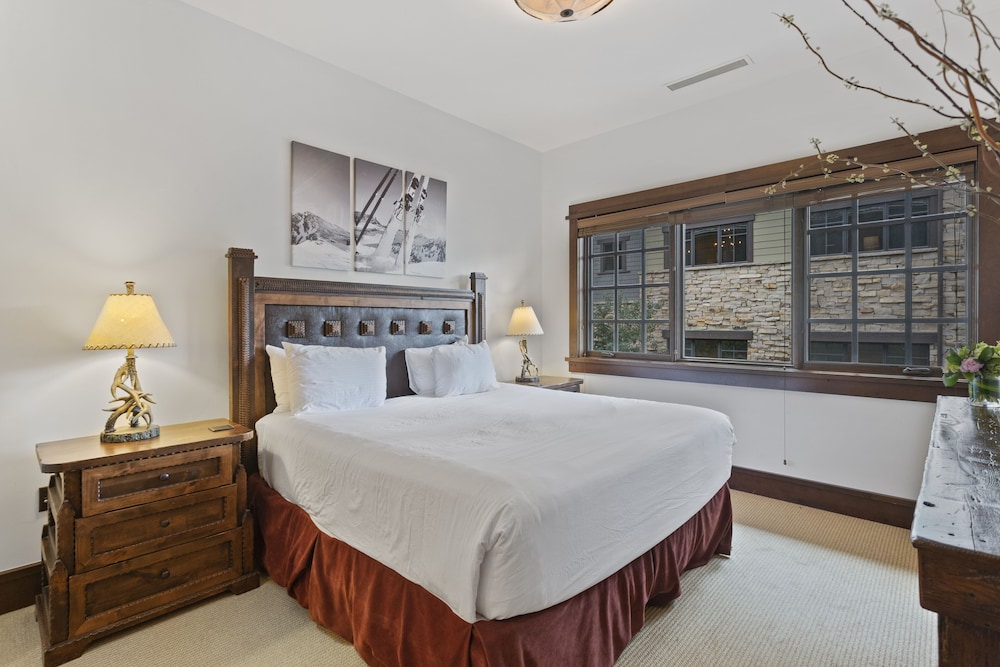 Arrowleaf Lodge at Deer Valley Resort - Two Bedroom Residence #301 2 Condo