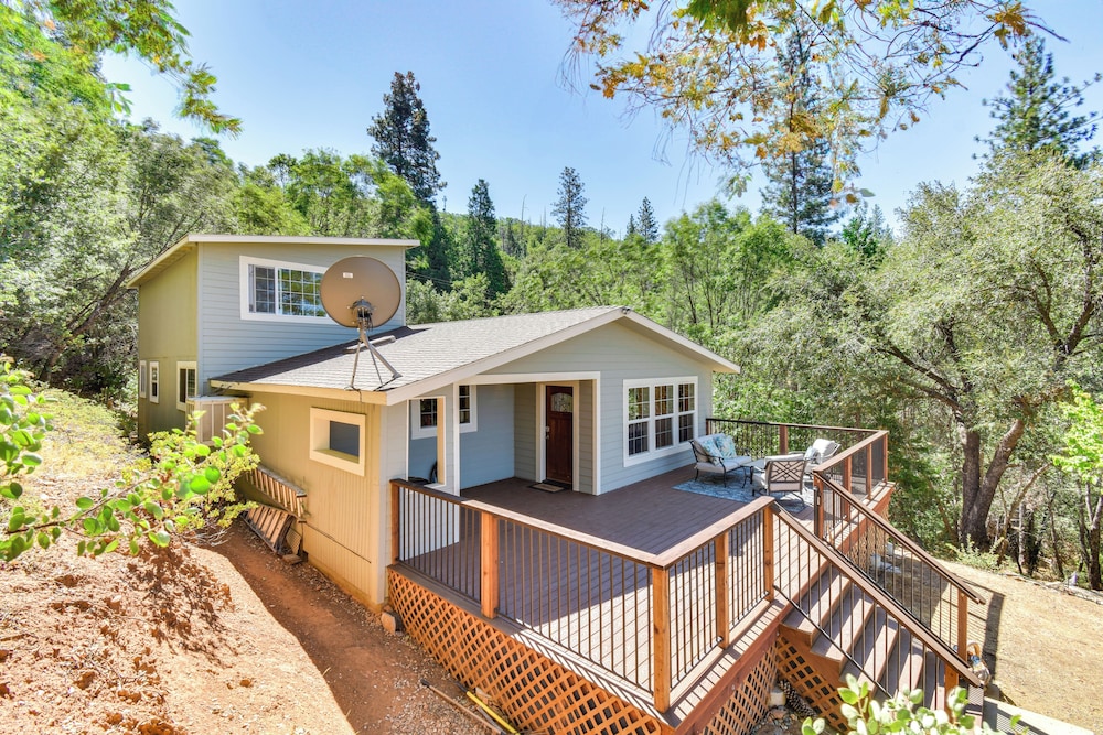 Sonora Hilltop Home: Scenic Views, Pet Friendly! view 5