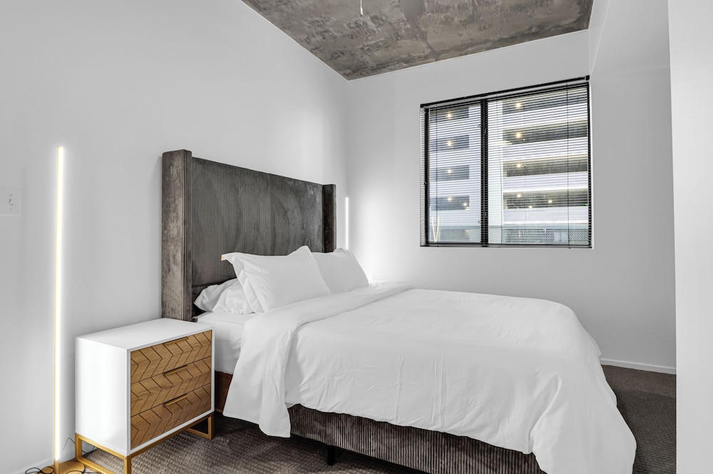 Phoenix Urban Luxury Escape