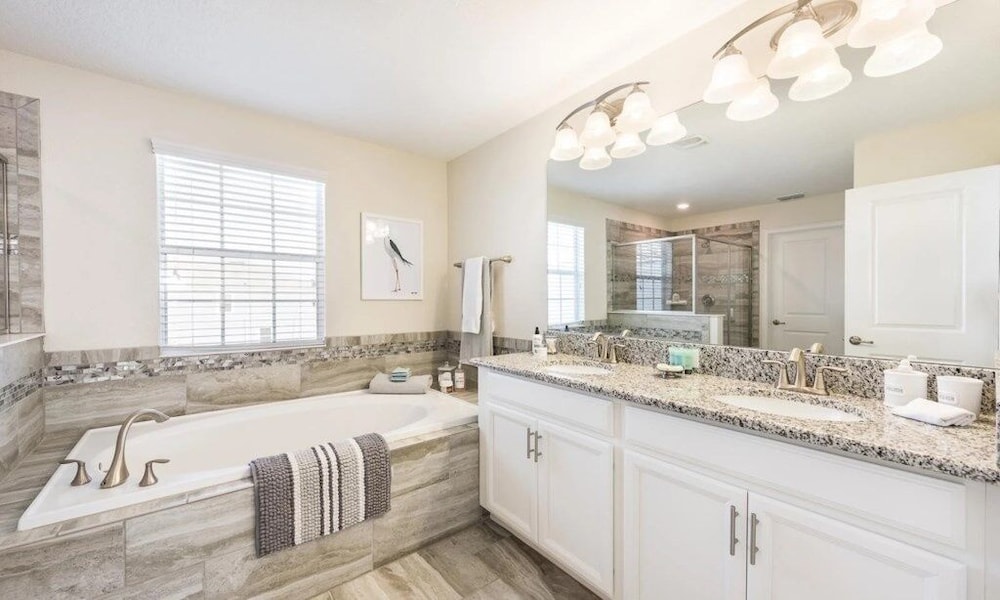 Spacious 5 Bed Pool Home With Game Room-1544mvd 5 Bedroom Home