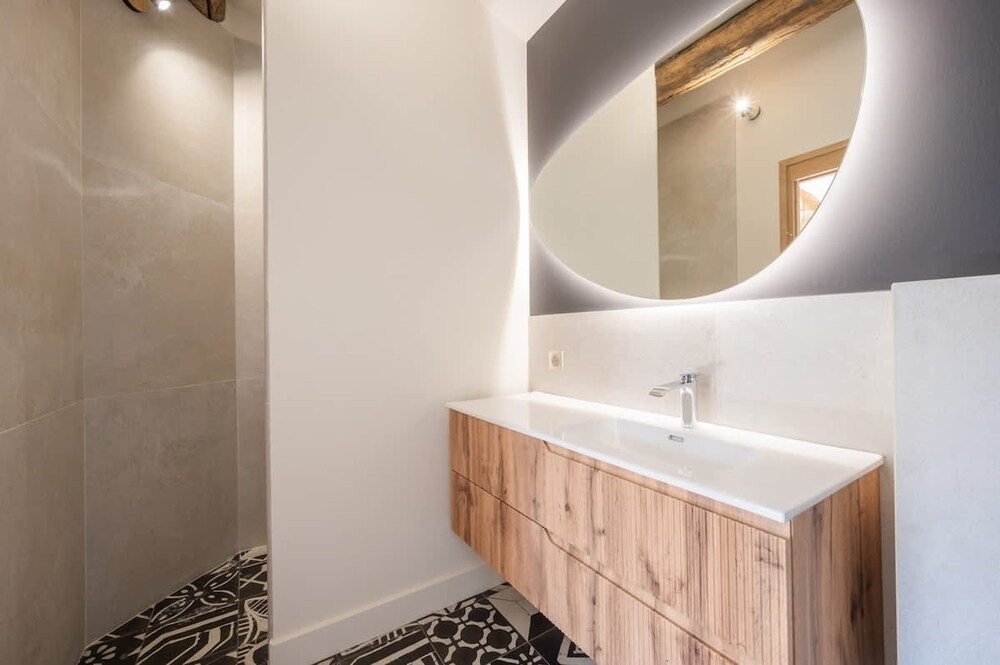 Villa Lou Panta Elegance and Comfort in the Heart of Saint-r My-de-provence