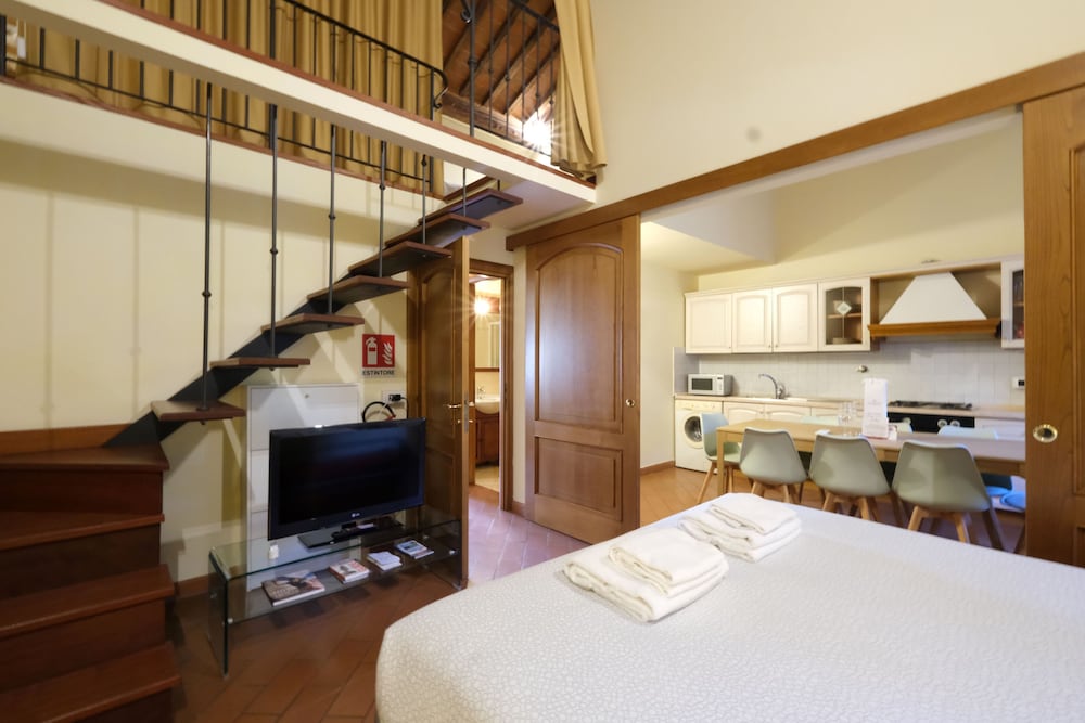 Wine Apartments Florence Barbaresco