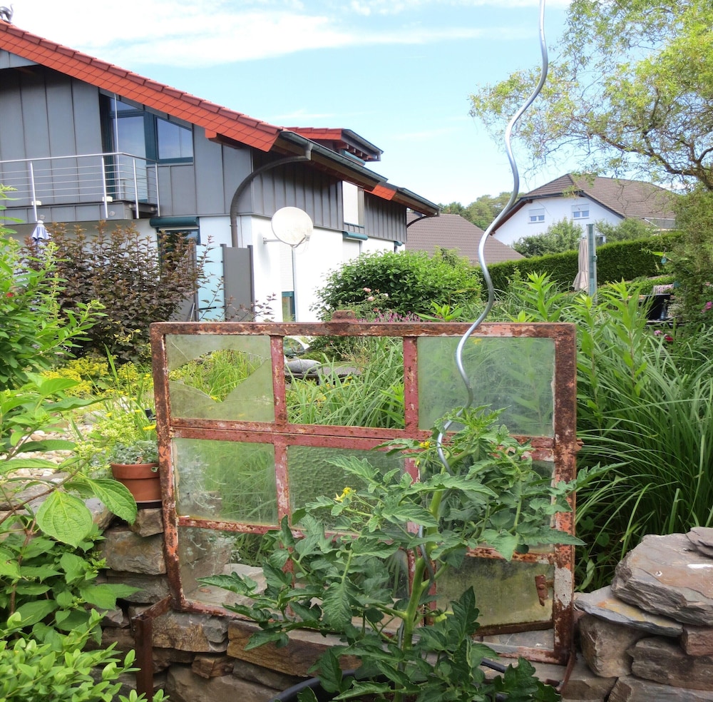Apartment in Vulkaneifel With Idyllic Garden