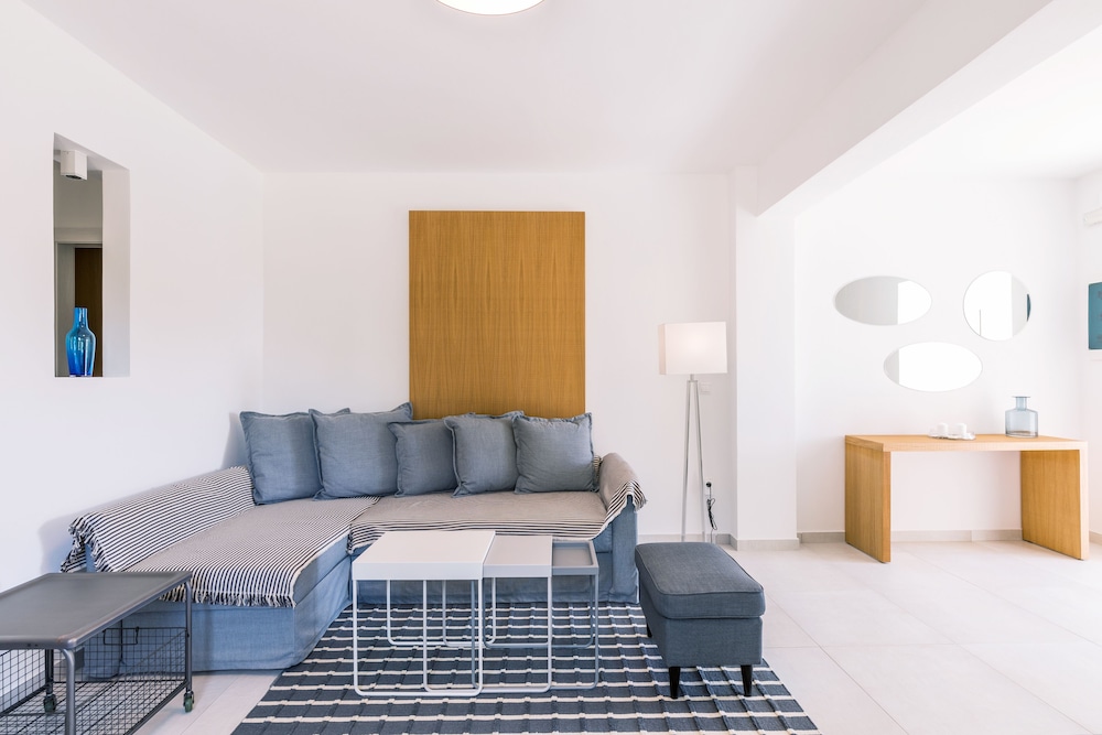 Seaview Luxurious Apartment near Corfu Town - Adults Only By Konnect photo 4