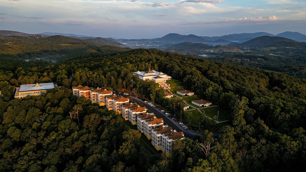 Art of Living Retreat Center